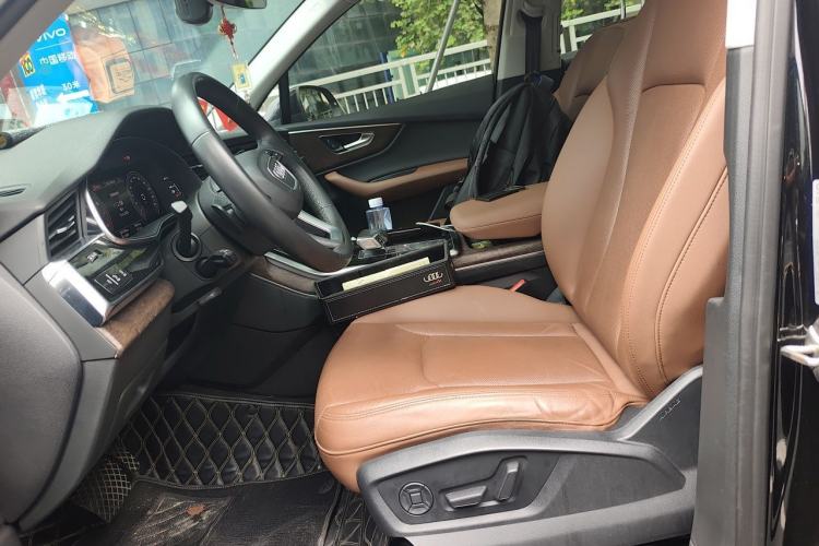Used Audi Q7 2021 55 TFSI quattro S line Sport model Left Front Seat