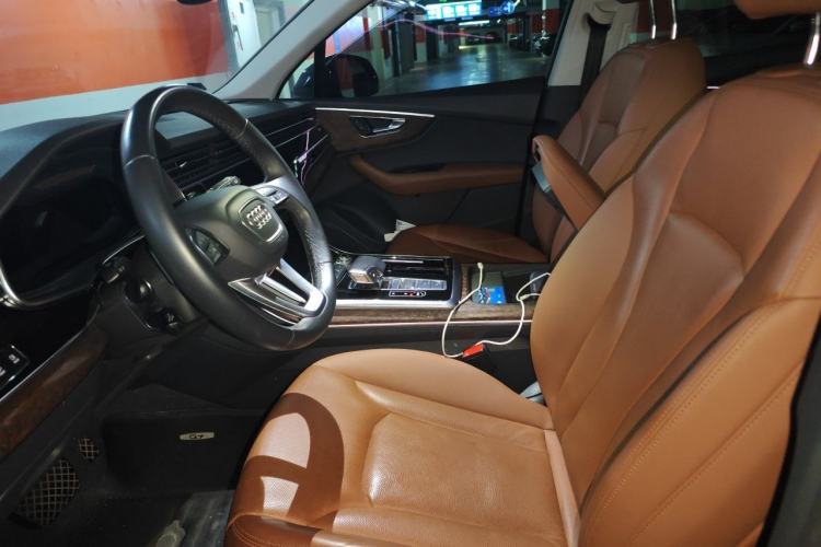 Used Audi Q7 2021 55 TFSI quattro S line Sport model Left Front Seat