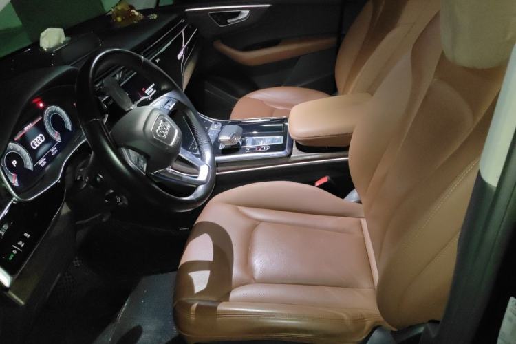Used Audi Q7 2021 55 TFSI quattro S line Sport model Left Front Seat