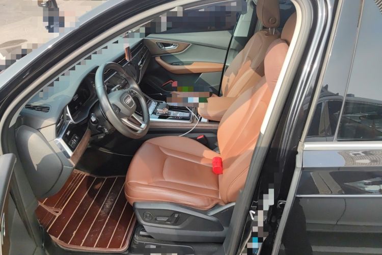 Used Audi Q7 2021 45 TFSI quattro S line Sport model Left Front Seat