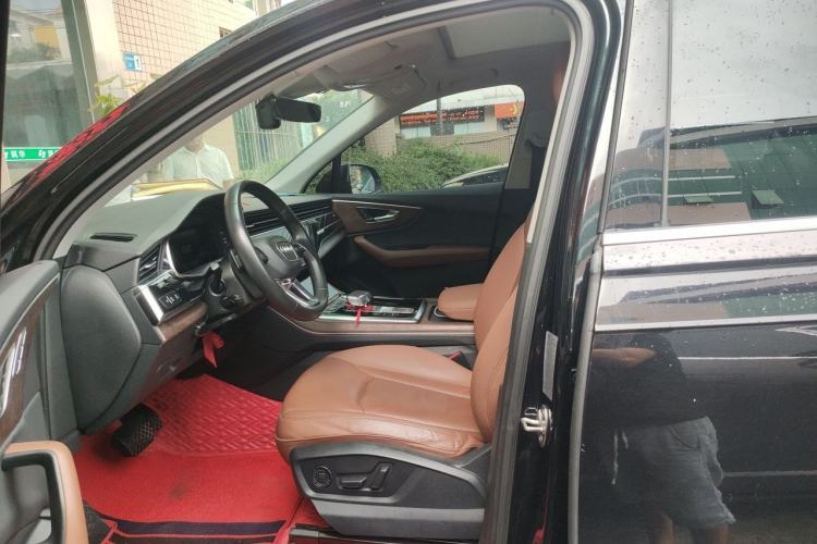 Used Audi Q7 2021 45 TFSI quattro S line Sport model Left Front Seat