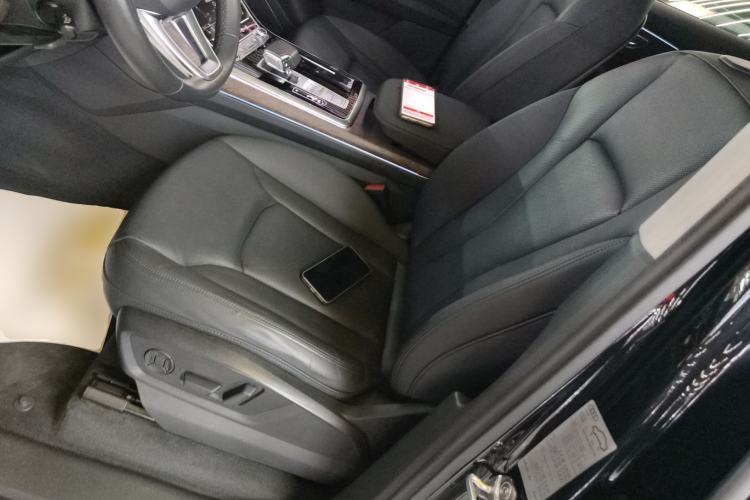 Used Audi Q7 2021 55 TFSI quattro S line Sport model Left Front Seat