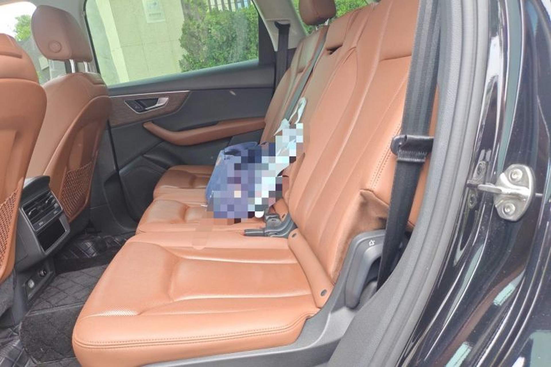 Used Audi Q7 2021 55 TFSI quattro S line Sport model Left Rear Seat