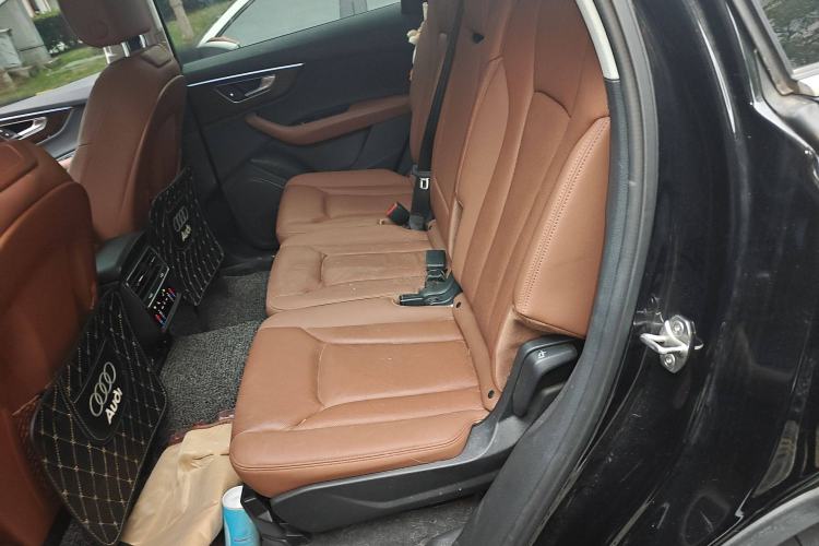 Used Audi Q7 2021 45 TFSI quattro S line Sport model Left Rear Seat