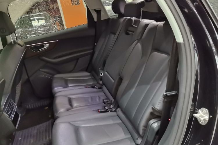 Used Audi Q7 2021 55 TFSI quattro S line Sport model Left Rear Seat