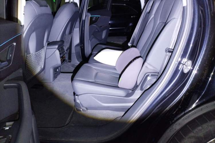 Used Audi Q7 2021 55 TFSI quattro S line Sport model Left Rear Seat
