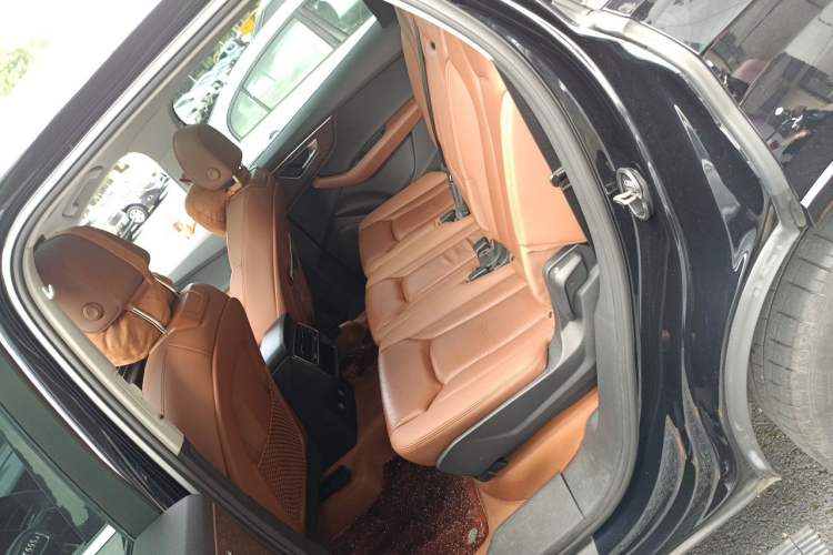 Used Audi Q7 2021 55 TFSI quattro S line Sport model Left Rear Seat