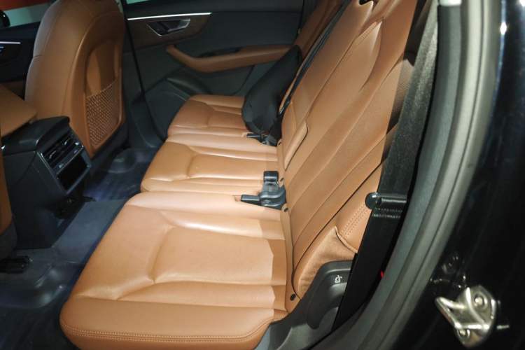 Used Audi Q7 2021 55 TFSI quattro S line Sport model Left Rear Seat