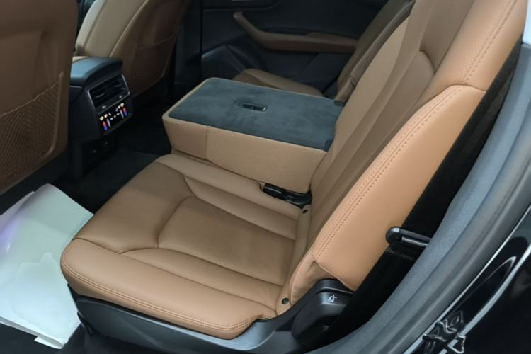 Used Audi Q7 2021 55 TFSI quattro S line Sport model Left Rear Seat