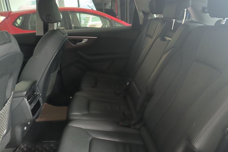 Used Audi Q7 2021 45 TFSI quattro S line Sport model Left Rear Seat