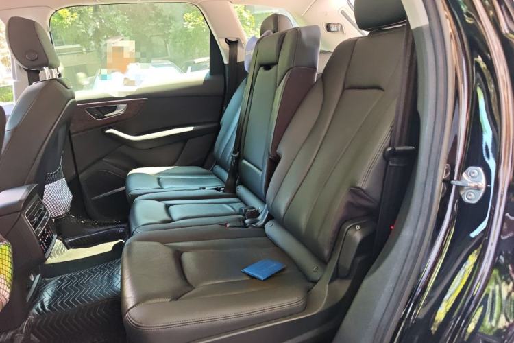 Used Audi Q7 2021 55 TFSI quattro S line Sport model Left Rear Seat