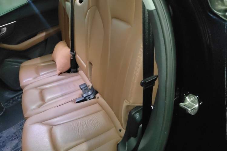 Used Audi Q7 2021 55 TFSI quattro S line Sport model Left Rear Seat