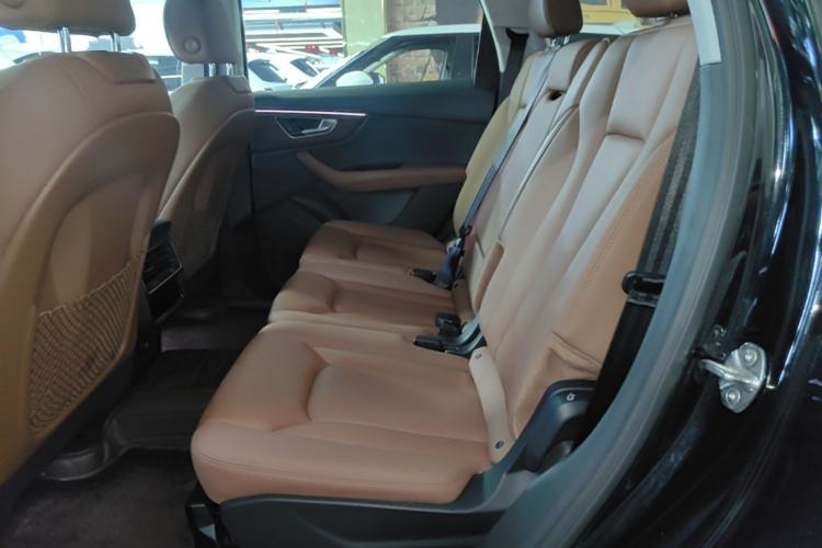 Used Audi Q7 2021 55 TFSI quattro S line Sport model Left Rear Seat