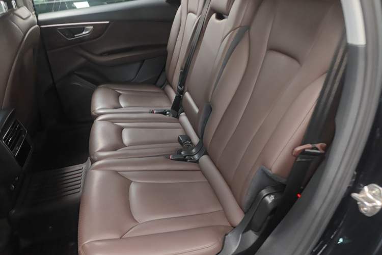 Used Audi Q7 2021 55 TFSI quattro S line Sport model Left Rear Seat