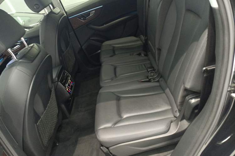 Used Audi Q7 2021 55 TFSI quattro S line Sport model Left Rear Seat