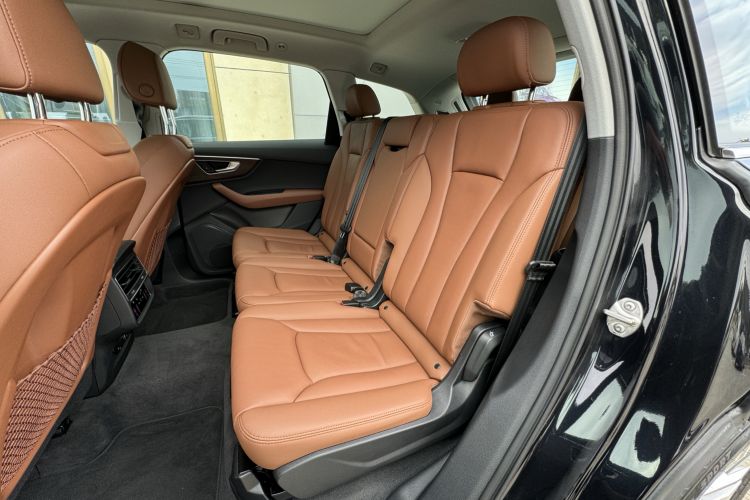 Used Audi Q7 2021 45 TFSI quattro S line Sport model Left Rear Seat