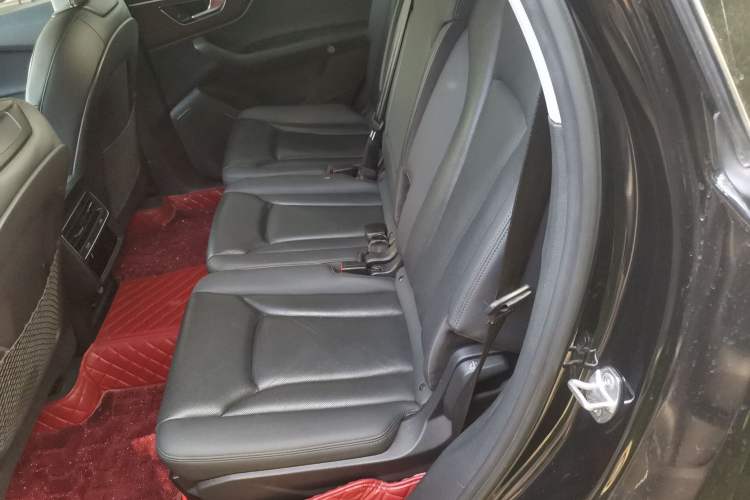 Used Audi Q7 2021 55 TFSI quattro S line Sport model Left Rear Seat