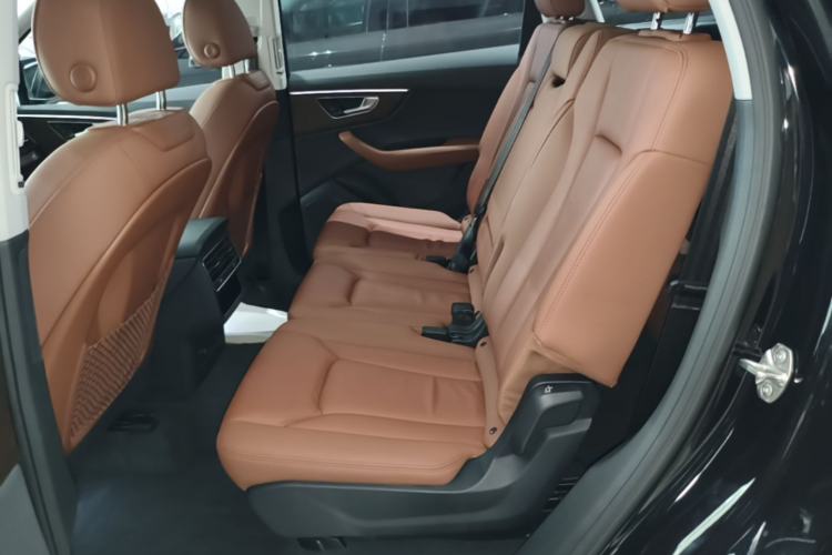 Used Audi Q7 2021 45 TFSI quattro S line Sport model Left Rear Seat
