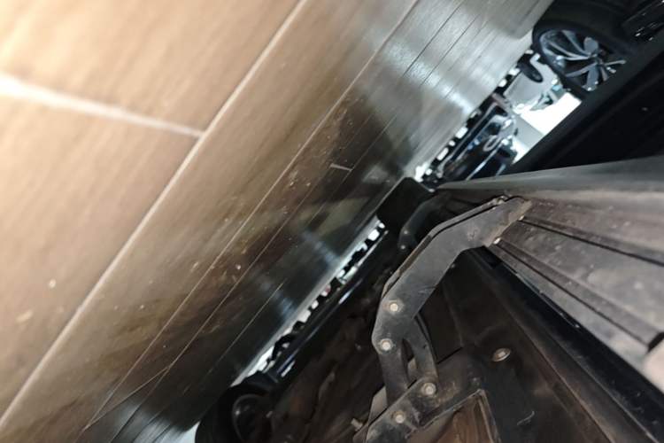 Used Audi Q7 2021 55 TFSI quattro S line Sport model Left Side Sill