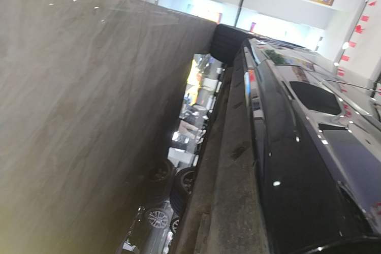 Used Audi Q7 2021 55 TFSI quattro S line Sport model Left Side Sill