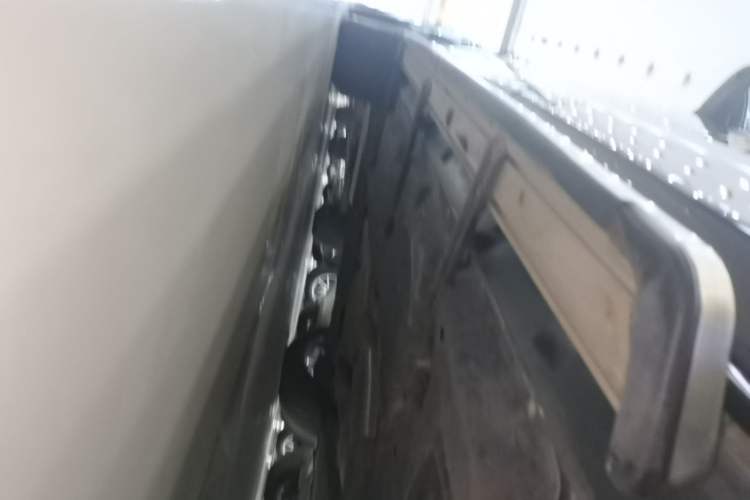 Used Audi Q7 2021 55 TFSI quattro S line Sport model Left Side Sill