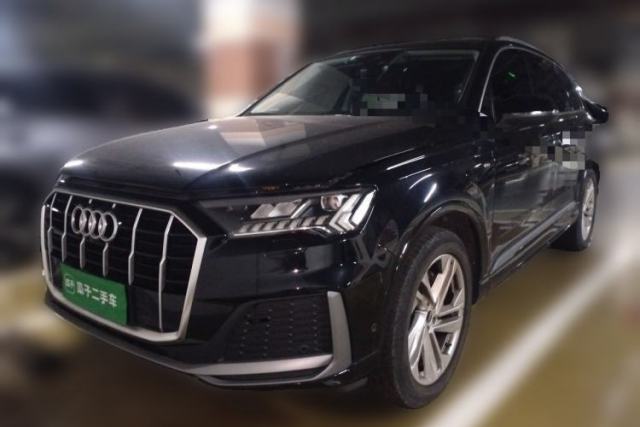 Używany Audi Q7 2021 45 TFSI quattro S line Luxury Edition