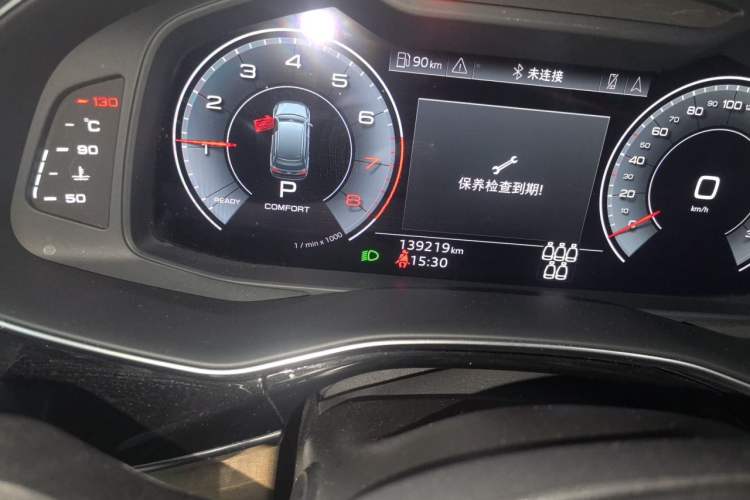 Used Audi Q7 2021 55 TFSI quattro S line Prestige Edition Odometer Close Up