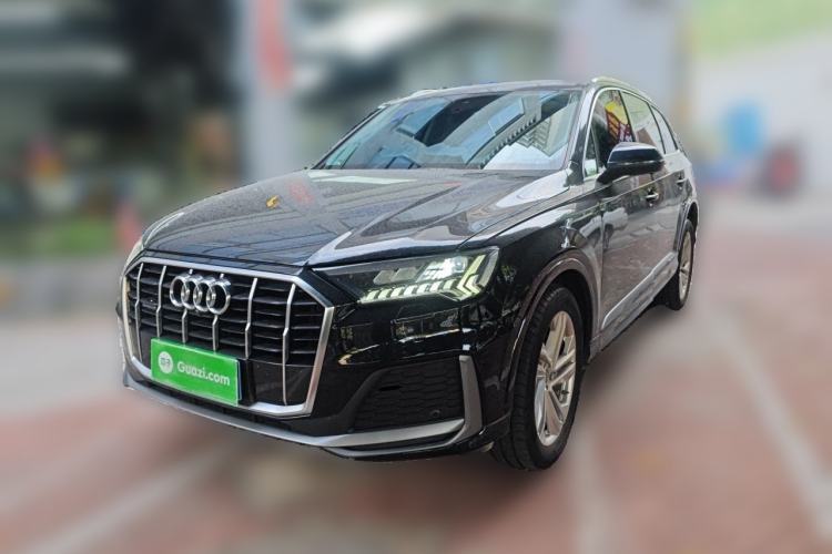 Used Audi Q7 2021 45 TFSI quattro S line Sport model Guazi used car, China used car export, Used car for sale, Used cars, Cheapest cars for sale