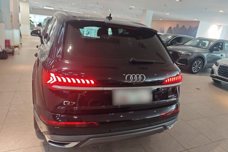 Used Audi Q7 2021 55 TFSI quattro S line Sport model Rear