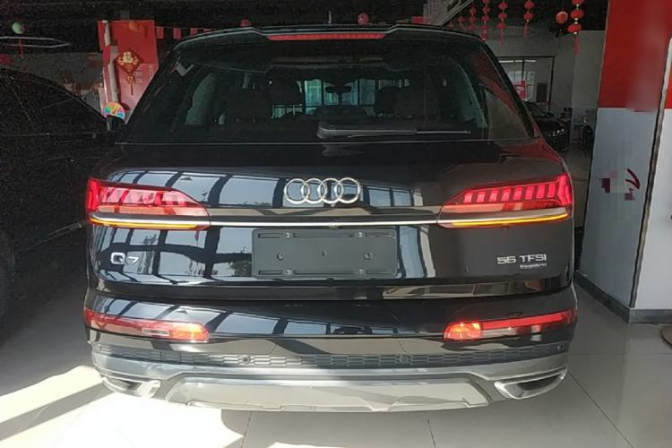 Used Audi Q7 2021 55 TFSI quattro S line Sport model Rear