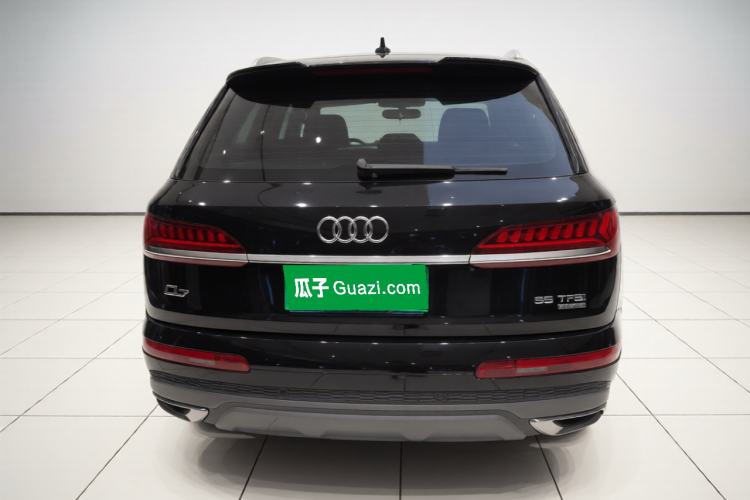 Used Audi Q7 2021 45 TFSI quattro S line Sport model Rear