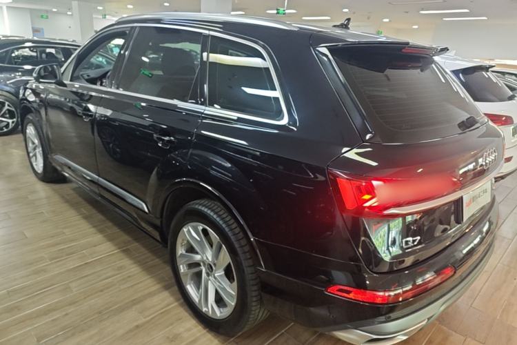 Used Audi Q7 2021 55 TFSI quattro S line Sport model Rear Left 45 Deg