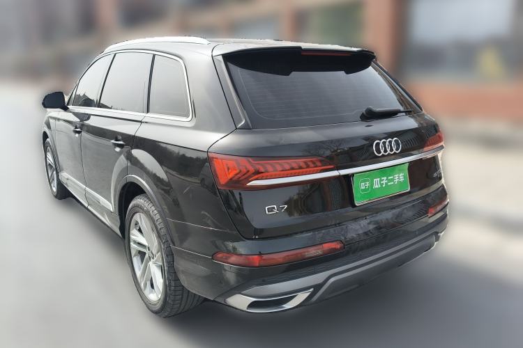 Used Audi Q7 2021 45 TFSI quattro S line Sport model Rear Left 45 Deg