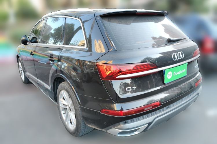 Used Audi Q7 2021 45 TFSI quattro S line Sport model Rear Left 45 Deg