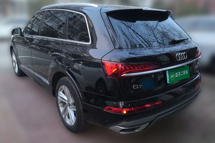 Used Audi Q7 2021 45 TFSI quattro S line Sport model Rear Left 45 Deg