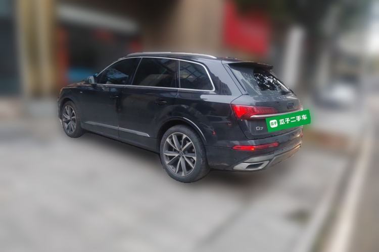 Used Audi Q7 2021 55 TFSI quattro S line Sport model Rear Left 45 Deg