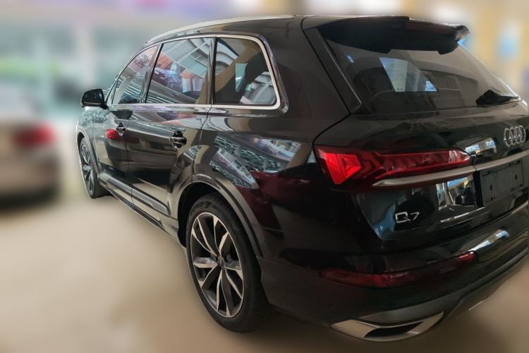 Used Audi Q7 2021 55 TFSI quattro S line Sport model Rear Left 45 Deg
