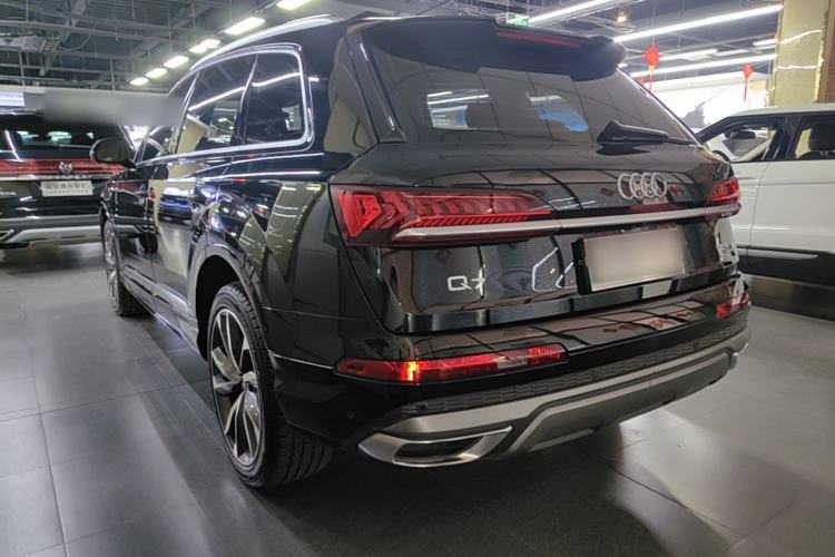 Used Audi Q7 2021 55 TFSI quattro S line Sport model Rear Left 45 Deg