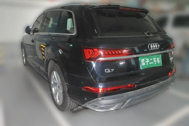 Used Audi Q7 2021 45 TFSI quattro S line Luxury Edition Rear Left 45 Deg