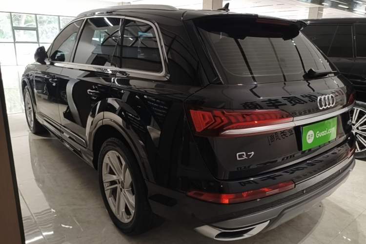 Used Audi Q7 2021 45 TFSI quattro S line Sport model Rear Left 45 Deg
