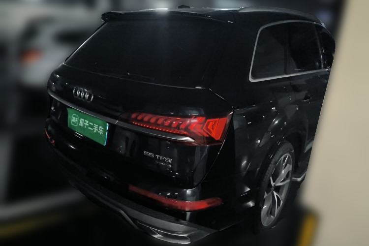 Used Audi Q7 2021 55 TFSI quattro S line Sport model Rear Right 45 Deg
