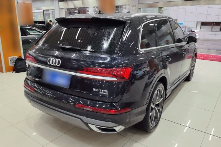 Used Audi Q7 2021 55 TFSI quattro S line Sport model Rear Right 45 Deg