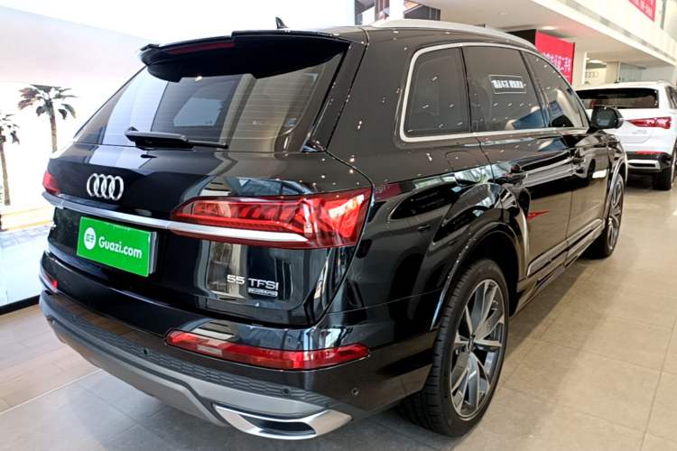 Used Audi Q7 2021 55 TFSI quattro S line Sport model Rear Right 45 Deg