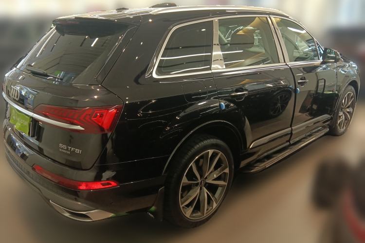 Used Audi Q7 2021 55 TFSI quattro S line Sport model Rear Right 45 Deg