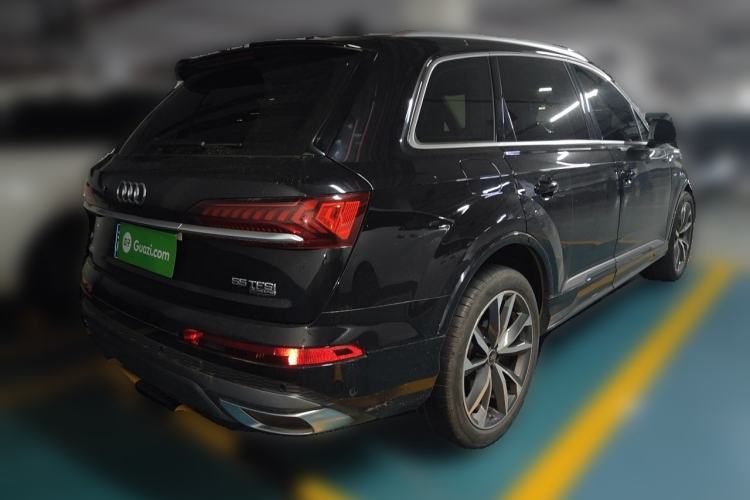 Used Audi Q7 2021 55 TFSI quattro S line Sport model Rear Right 45 Deg