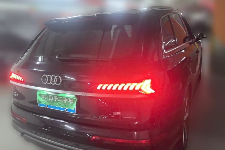 Used Audi Q7 2021 55 TFSI quattro S line Prestige Edition Rear Right 45 Deg