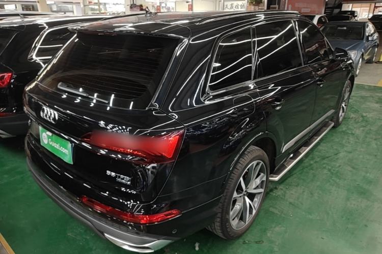 Used Audi Q7 2021 55 TFSI quattro S line Sport model Rear Right 45 Deg