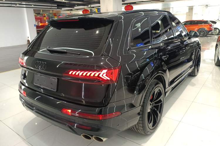 Used Audi Q7 2021 55 TFSI quattro S line Sport model Rear Right 45 Deg