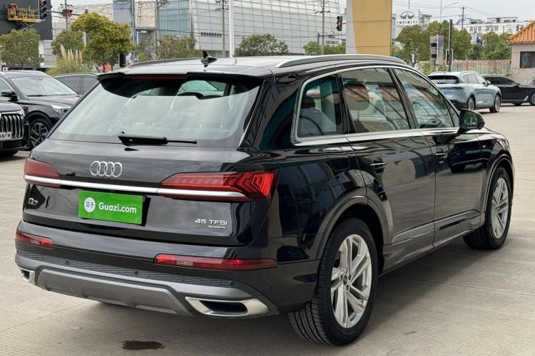 Used Audi Q7 2021 45 TFSI quattro S line Sport model Rear Right 45 Deg
