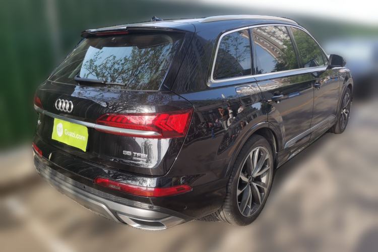 Used Audi Q7 2021 55 TFSI quattro S line Sport model Rear Right 45 Deg